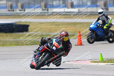 media/Apr-23-2022-Fastrack Riders (Sat) [[cb2d6ae73d]]/LEVEL 4/1PM TURN 6 OUTSIDE/